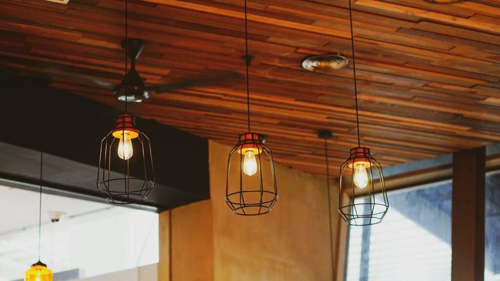 seorang-fadli-07-EcIcc300-unsplash (1)
